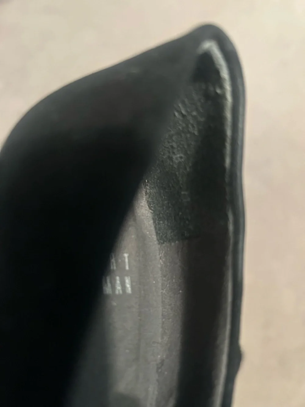Stuart Weitzman Black Suede Pointed Toe Pumps size 6M - Picture 9 of 9